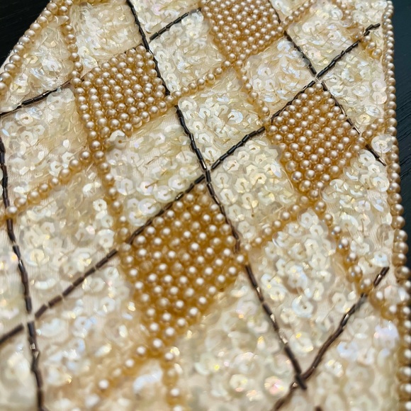 Vintage Pearl & Sequin Beaded Clutch Purse - Picture 4 of 10